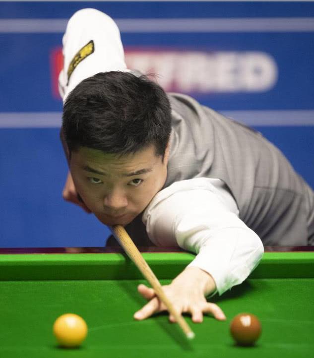 备受瞩目的 备受瞩目的