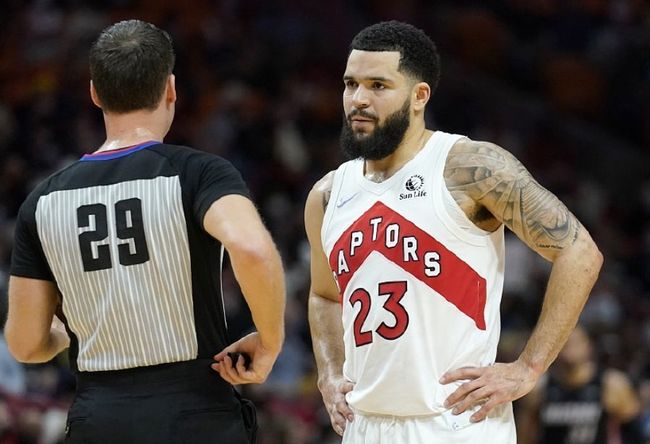 在此背景下 在此背景下