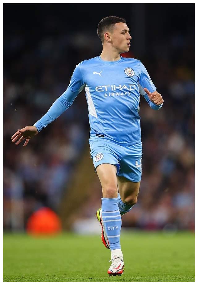 更得益于她 更得益于她