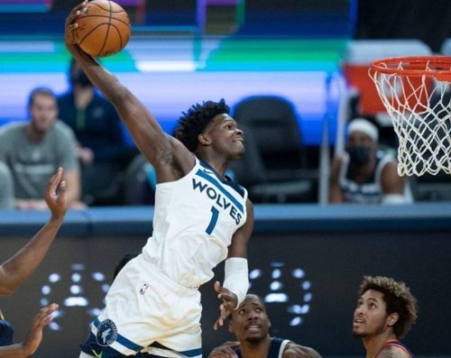 他在球场上 他在球场上