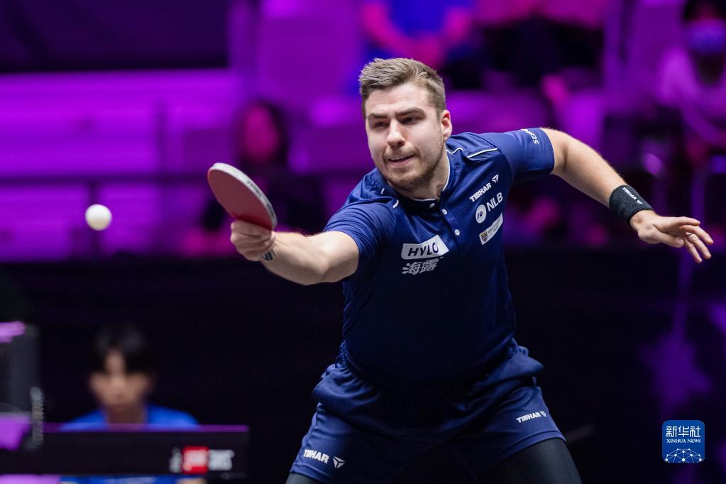 里夫斯的中 里夫斯的中